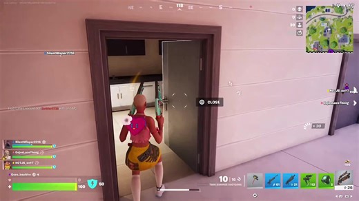 Epic Fortnite Showdown: Clutching with 29 Health!