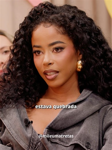 muitas mães passam por isso, mas não precisam passar sozinhas.com @badgalloree um relato sobre depressão na gestação, baby blues e o que acontece quando tudo muda por dentro, e falta apoio por fora. um episódio pra informar, acolher e lembrar: pedir ajuda também faz parte. episódio completo no YouTube e Spotify. #mileumatretas #podcast #babyblues #maternidade #puerperio #depressao