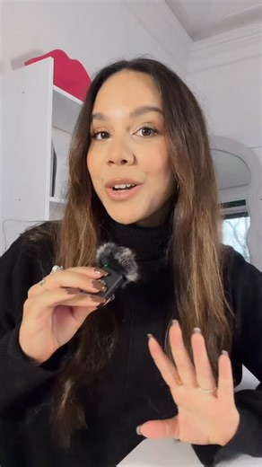 CÁTIA VILAS BOAS • SKINCARE on Instagram: "O que precisas de saber antes de viajar para o Japão 🙌🏽🇯🇵✈️ ✅ Atualiza o passaporte! Caso ainda não o tenhas, este custa cerca de 60€ e pode demorar alguns dias até estar pronto. ✅Preenche o formulário de imigração online. ✅Prepara medicação básica, adaptadores de tomada Tipo A e B e uma powerbank ✅Cria um cartão de débito Revolut/Wise para converter automaticamente € em ¥ (e reconverter o que sobrar). ✅Compra um eSIM (Holafly, Airalo ou Saily) para