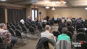WATCH: As White City, Sask. looks to expand its borders, it has been met with criticism from other towns in the community, including the RM of Edenwold. Our Troy Charles takes us through an ongoing dispute that has been taking place for years. READ: https://globalnews.ca/news/9301347/white-city-sask-edenwold-rm-hearing/ | Global Regina | Facebook