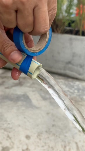 A simple way to stop water when the shut-off valve doesn’t work #plumbing #tips #tricks