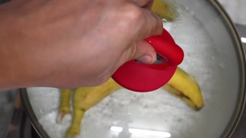 Simple pan fried banana recipe using butter and brown sugar