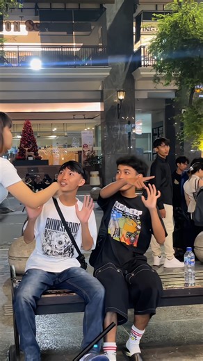 prank hammer makes shock #shorts #funny #prank #viral