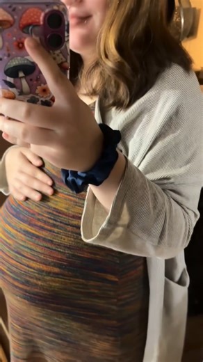 2025 has been by far one of the best years of my life! I became a mom, I’ve seen new places, met new people. I’ve become an entire different person.. Out of everything this past year, watching this beautiful baby grow has been the greatest blessing I have ever been blessed with in this lifetime. Happy New Years🥂🎉 from my family to yours with much love 🫶🏼 #NewYear #newyear2026 #followforfollow #2025recap | Clairissa Joy Garrett