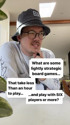 👀 Are you looking for strategic board games that play at a higher player count? These three games are my go-tos when everyone accepts the Game Night invite all at once 😅 they’re strategic enough to have everyone feel engaged but light enough on the rules that no one feels dumb! Simply the Best 🤩 🏡 Tiny Towns is a cute little puzzly game where you’ll be converting different cube formations into buildings and trying to make the best tiny town - super easy to pick up and tons of modularity to k