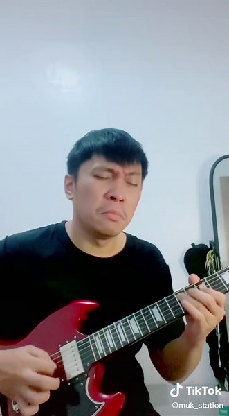 Hotel California Solo Guitar Performance Cover