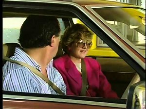 French Fields 1x03 A Moving Experience