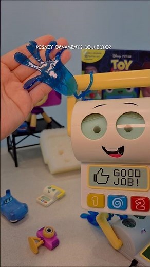 Giving Smarty Pants a Blue Sticky Hand was a mistake... 😂💙 #toystory5