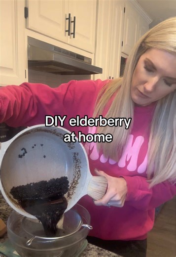 Easy DIY Elderberry Syrup Recipe