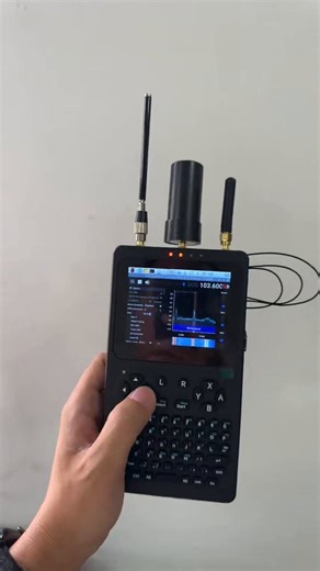 Just made a U.FL connector version for the RTL-SDR/GPS/LoRa/RTC hat for the Raspberry Pi. So it can be easily installed on other devices, like the Waveshare PocketTerm35, and turned into a portable SDR station. @geerlingguy To join the waiting list: https://t.co/gHqc4eD1GE