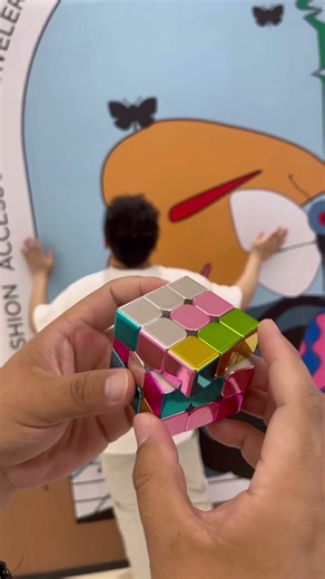 #blindfolded #cubing #rubikscubesteps #amazingfacts #fyp