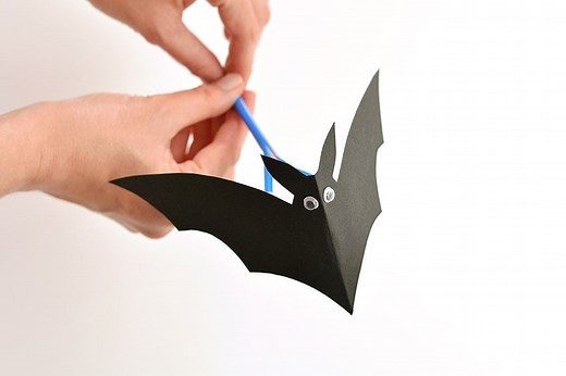 Flapping Bat Craft | Bat Craft for Halloween