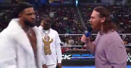 “Your dressed like a 1970s pimp take those damn glasses off and look me in the eyes when i’m talking to you” - Sami Zayn To Trick Williams 👀#Smackdown