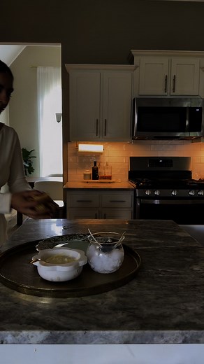 126 reactions | Because a night in with your girls deserves the little luxuries—like Vanity Fair® Entertain Napkins' classic look and cloth-like feel—that make staying in feel truly special. ✨ | Vanity Fair Napkins | Facebook