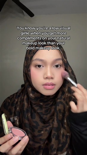 What is a Low Visual Girlie? The Makeup Trend Explained