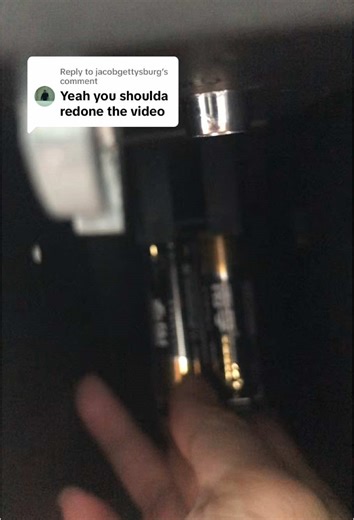 Replying to @jacobgettysburg Simulate replacing the battery again, the fingerprint will not disappear and the device can be used normally #fpy #tiktok #tiktokshop #safebox #gunsafebox #biometrics #guns #langgersafe #desk #pewpew #safe #finggerprintsafe #tiktokshopdealsforyoudays #safety #gunsafe #homeprotection #fingerprintlock