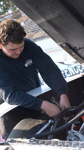 It’s #florence400 race day and the LMSCs have 250 laps on tap! 📍 Florence Motor Speedway ⏱️ Qualifying at 1:30 🟢 Racing starts at 3 📺 Streaming on https://www.ultrabroadcasting.com | Carson Brown Motorsports