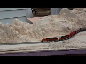AZL BNSF ACe's test out a new Z Scale Layout