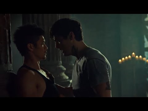 Shadowhunters 3x12 - Alec & Magnus Train Scene "Don't Flirt With Me" HD