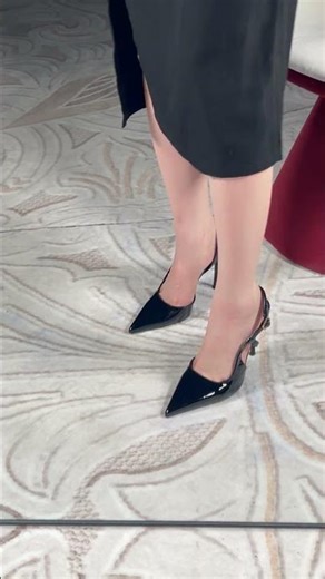 Black Patent Ankle-Strap Pumps: 2026’s Ultimate Night-Out Shoe 🖤