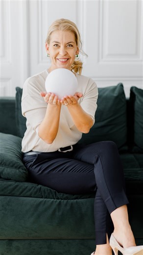 Luxury Destination Wedding Planner in Europe on Instagram: "Perched high above the Côte d’Azur, Château Saint-Martin & Spa is an exceptional setting for destination weddings that aspire to timeless elegance and creative freedom. Located in Vence, between Nice and Saint-Paul-de-Vence, this historic château offers breathtaking views over the Mediterranean, surrounded by terraced gardens, olive trees, and centuries of Provençal charm. The estate’s generous grounds and refined interiors allow for a