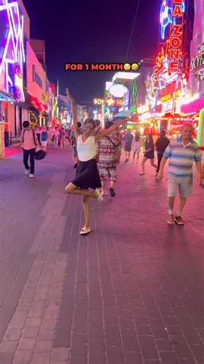 Nikitha | Rahul •Travel & Lifestyle on Instagram: "Important details below ⬇️ So here is how much we spent per day as a couple in Thailand 3000 (per day budget) You can also use these tips and tricks to travel like hs If you book in advance you will get stays at much cheaper price but there’s an other way to save on hotels as well. Many of us will be using credit cards but you have to know that for every amount we spend from the credit card certain points or score will be added to it. While you 