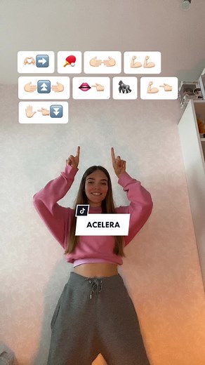 Con Mi Cora Juega al Ping Pong - Trend Divertido