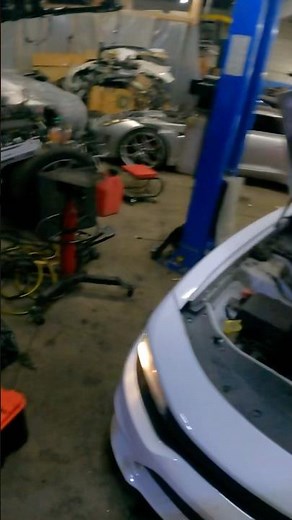 7th Gen Dodge Charger Headlight Bulb Replacement