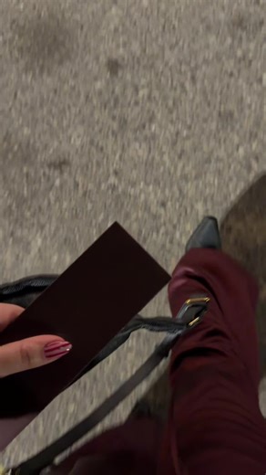 I might have a new favorite color @sherwinwilliams @Lowe’s