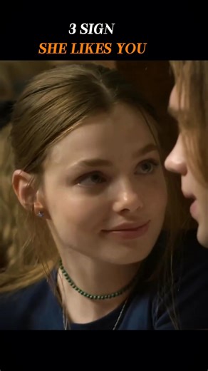 Day 4-According to Psychology, 3 Signs she they likes you