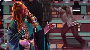 14K views · 108 reactions | Wendy Moten took a nasty fall last week, but returned to #TheVoice stage better than ever.  | Entertainment Tonight | Facebook