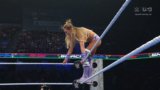 Lash Legend was one step ahead! 👊 #SmackDown | WWE SmackDown