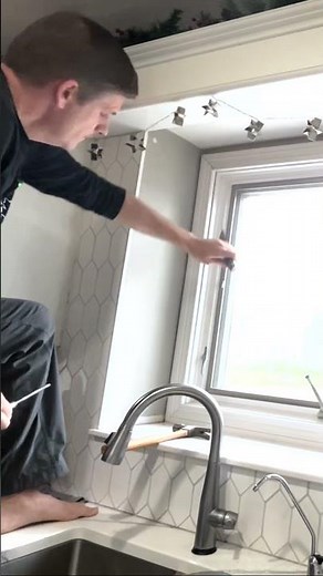 How to Remove Trim from Window or Door #diy, #trim