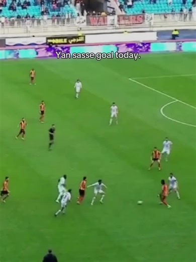 Yan Sasse Scores Stunning Goal for Esperance