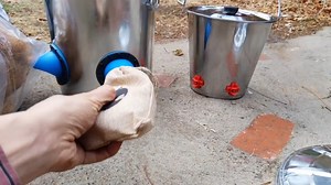 Watch Kit 'n Kaboodle unboxing and use! on Amazon Live