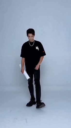 Vibrant Wolf Design Unveiled on Canvas Fabric