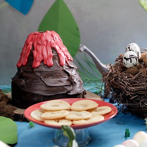 358K views · 714 reactions | Score dino-sized points with this dinosaur-themed party featuring an erupting chocolate cake, dino egg pops, prehistoric decor and more! 練 | Tastemade | Facebook