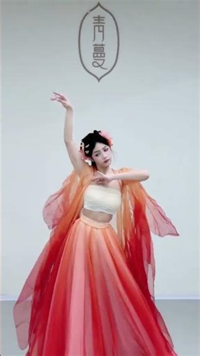 Unforgettable Classic Stage Design Captures My Heart