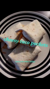 Cheesy taco pockets | Heather Recipe
