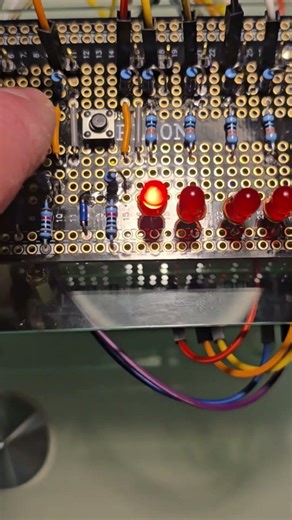 Raspberry Pi5 Hexadecimal Counter programmed in Python using ChatGPT.