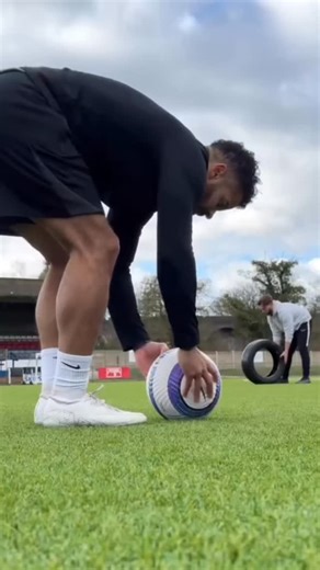 SRN Home Improvements AU on Instagram: "Enhance Your Home with SRN’s Premium Double Glazed Windows & Doors 🏡✨ Engineered for Australian homes to boost style, security, and energy efficiency—all year round 🙌🏻 ✅ Multi-point locking system ✅ Large chambered frames ✅ Low-E glass technology ✅ Steel reinforcement ✅ Compression seals ✅ Custom sizing available ✅ Low maintenance ✅ 10-year glass warranty ✅ 10-year frame warranty From start to finish, we take care of it all 👌 Every SRN window and door