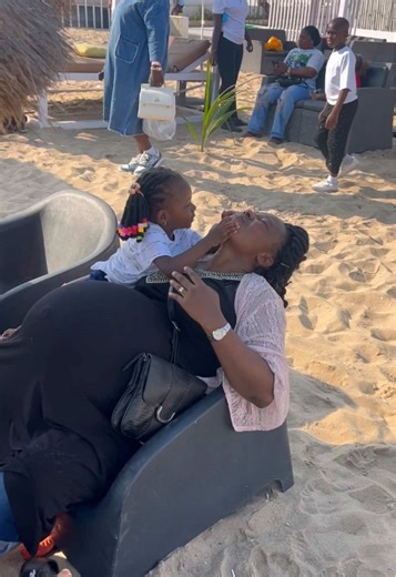 Quadruplets Pregnancy Journey: Beach Experience