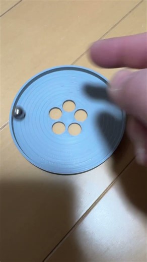 カイジのクルーンを3Dプリンターで作りたい！積層ピッチ0.2mmだと、段差が大きくて傾斜がうまく表現できない。シームの跡にも影響されるし、玉の回転力も足らない。 次は積層ピッチ0.08mmでチャレンジ