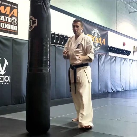 437 reactions · 19 shares | A few tips for the execution inside low kick. A very effective kick if done correctly. One of my favorite kicks! OSU! #contactkicksmartialarts #kyokushin #karate #martialarts #ckma #barriekarateclasses #mississaugakarate | Contact Kicks Martial Arts | Facebook