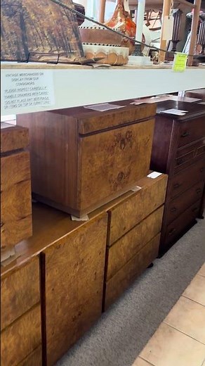 Big Whale Consignment #seattle #vintageshop #artmarket