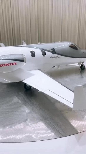 HondaJet Elite S. The industry leader for groups of 1-4 passengers traveling up to 1,400 miles. 📽️Via Fly Volato #globalaviation0 #honda #hondajet #avia #aviation #aviationlovers #aircraft #aircrafts #smallairplane #airplane #airplanes #airplanetiktok #airtravel #aviationlife #aviationdaily #aircrafttechwife✈ #radar #runway #takeoff #landing