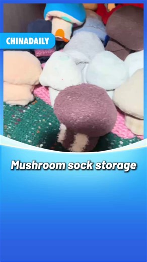 44K views · 145 reactions | Who can resist these chubby "mushroom socks"! This super practical sock #storage technique is gaining popularity — first, turn one #sock inside out and roll it into a plump #mushroom cap, then roll the other sock and tuck it into the mushroom cap. Two steps to organize a pair, and once stored, they look as cute and neat as little mushrooms! #fun | China Daily | Facebook