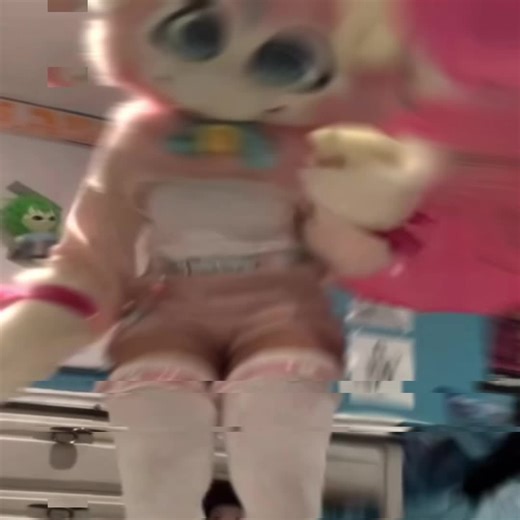 full mask mark dancing #fullmaskmark #fyp #invincibleedit #invincibleprimevideo #dance