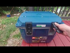 Ozark Trail 35 Quart Cooler Review / Quick Overview - Not Great - Doesn't last long and can leak.