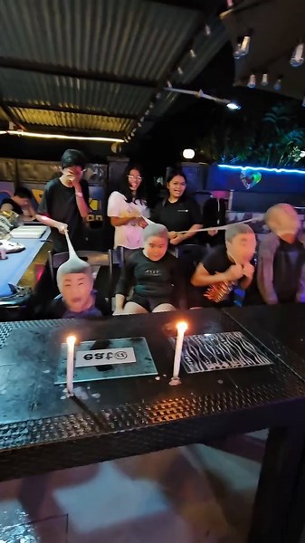 Stocking Face Challenge: Fun Christmas Game